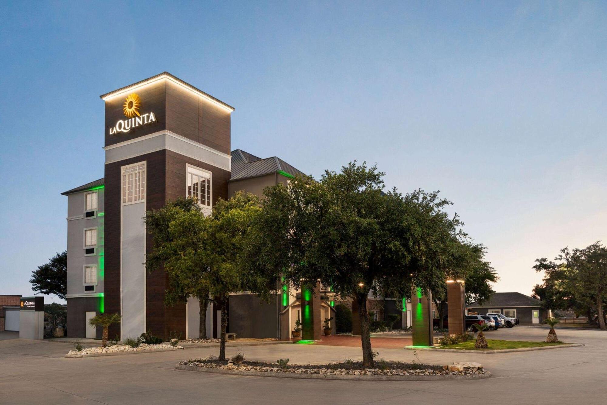 Hotel La Quinta By Wyndham San Antonio North Stone Oak Extérieur photo