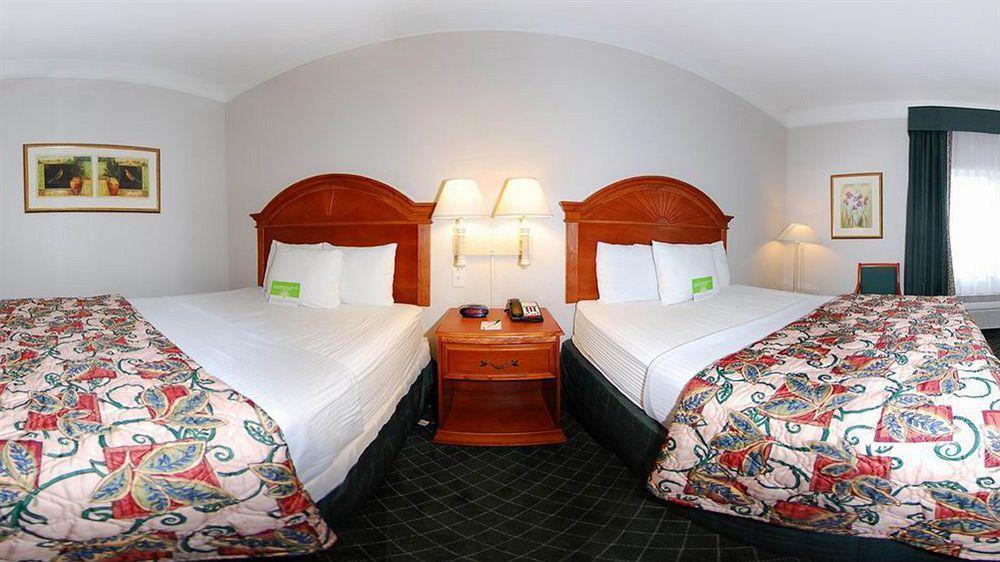Hotel La Quinta By Wyndham San Antonio North Stone Oak Extérieur photo